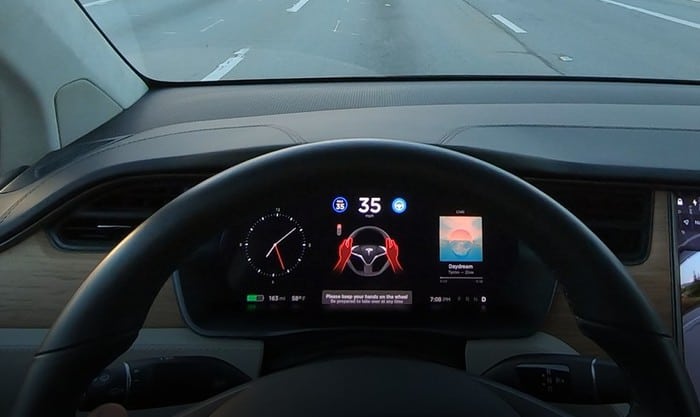 Tesla Autopilot Stop Light Detection