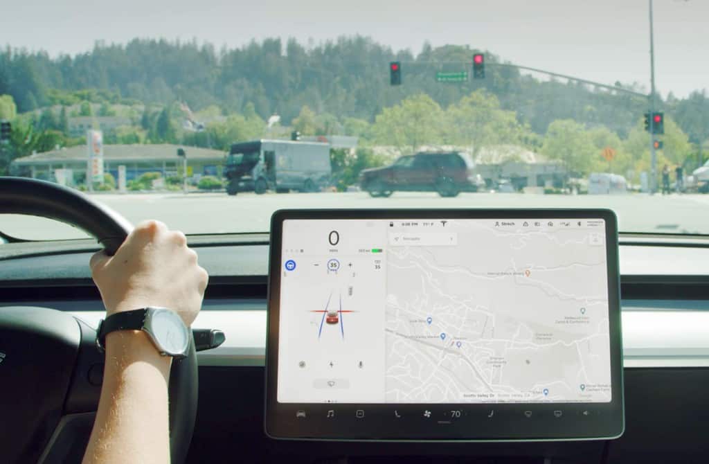 Tesla Autopilot Traffic Controls for Stoplights and Stop Signs